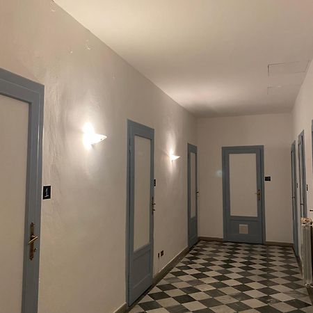Hotel Casa Sofia à Livourne Extérieur photo