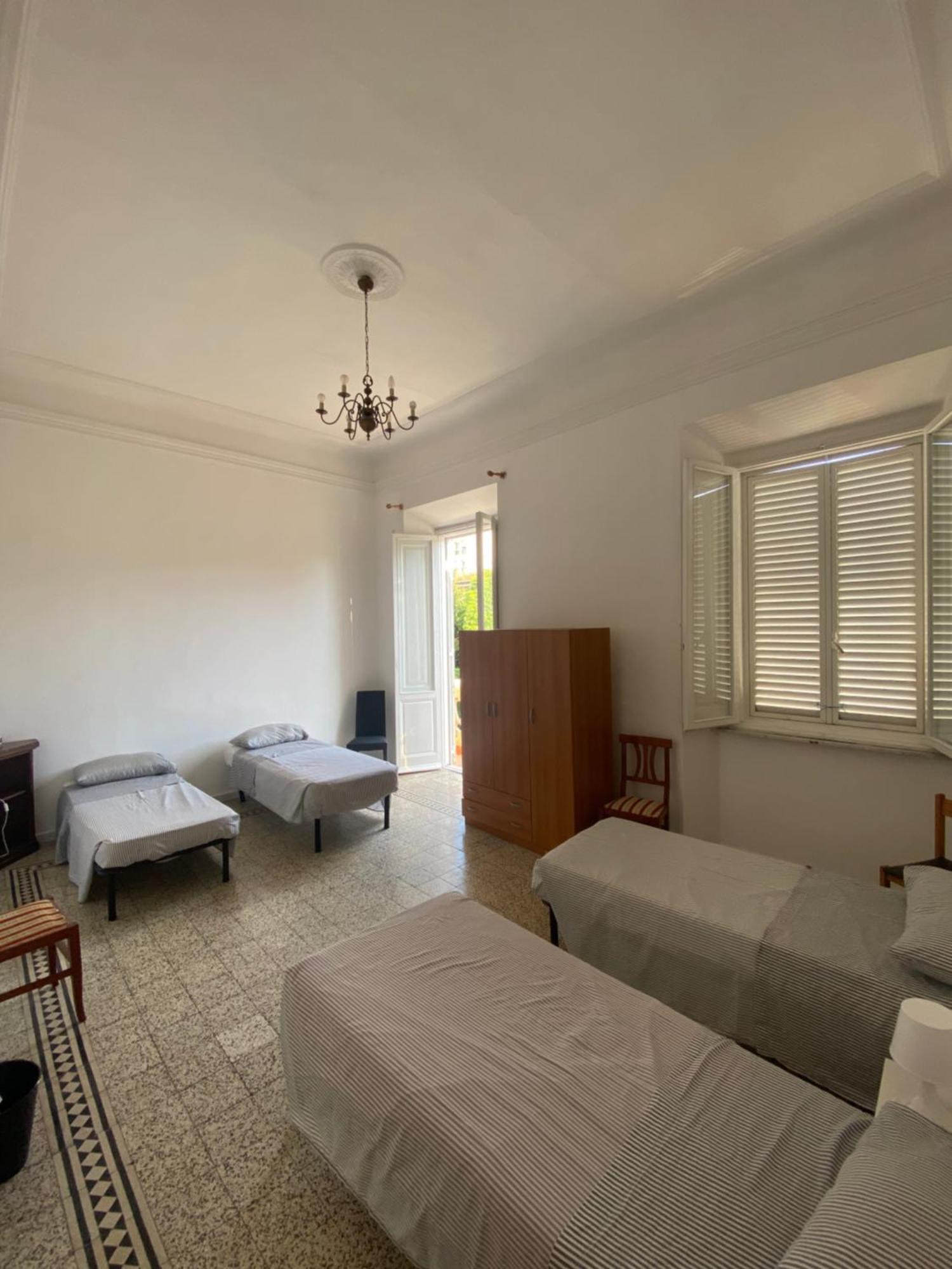 Hotel Casa Sofia à Livourne Extérieur photo